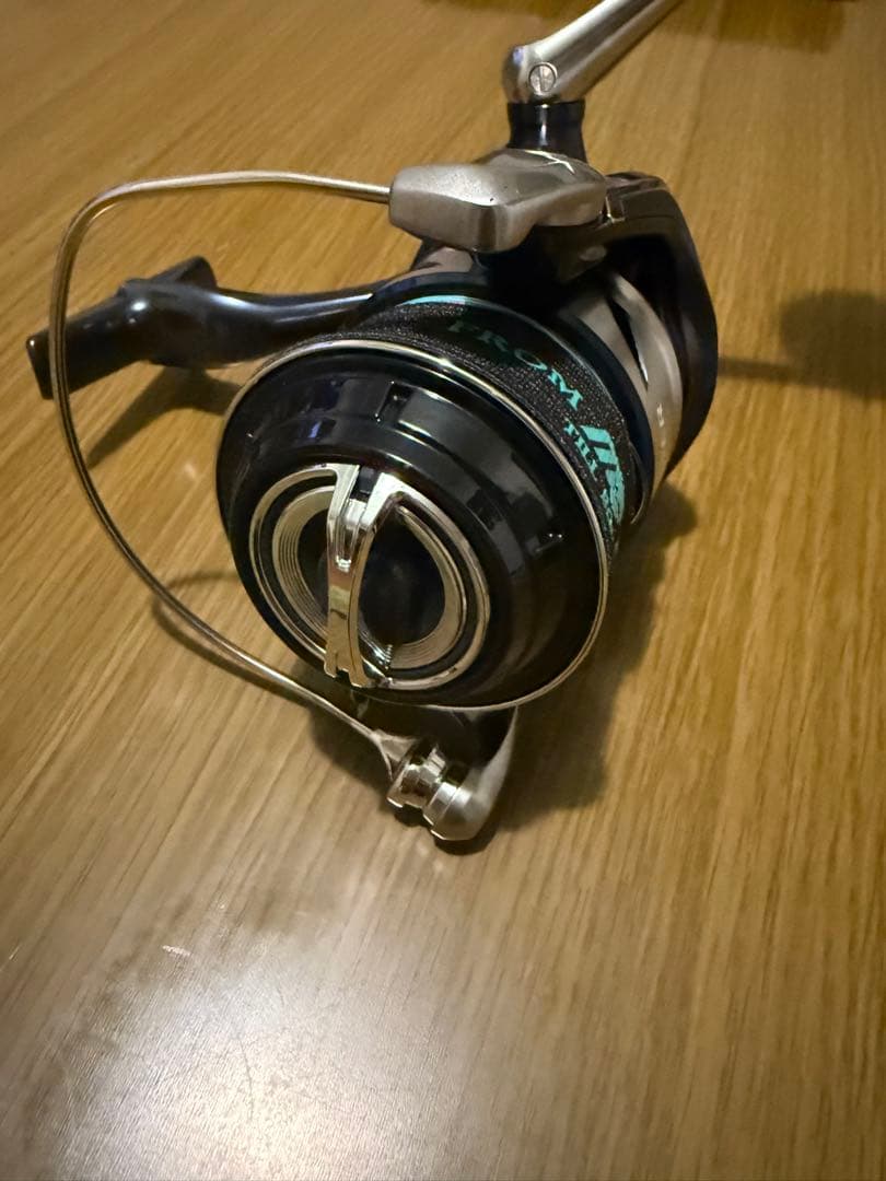 21ツインパワーSW 8000hg 替えスプール付き