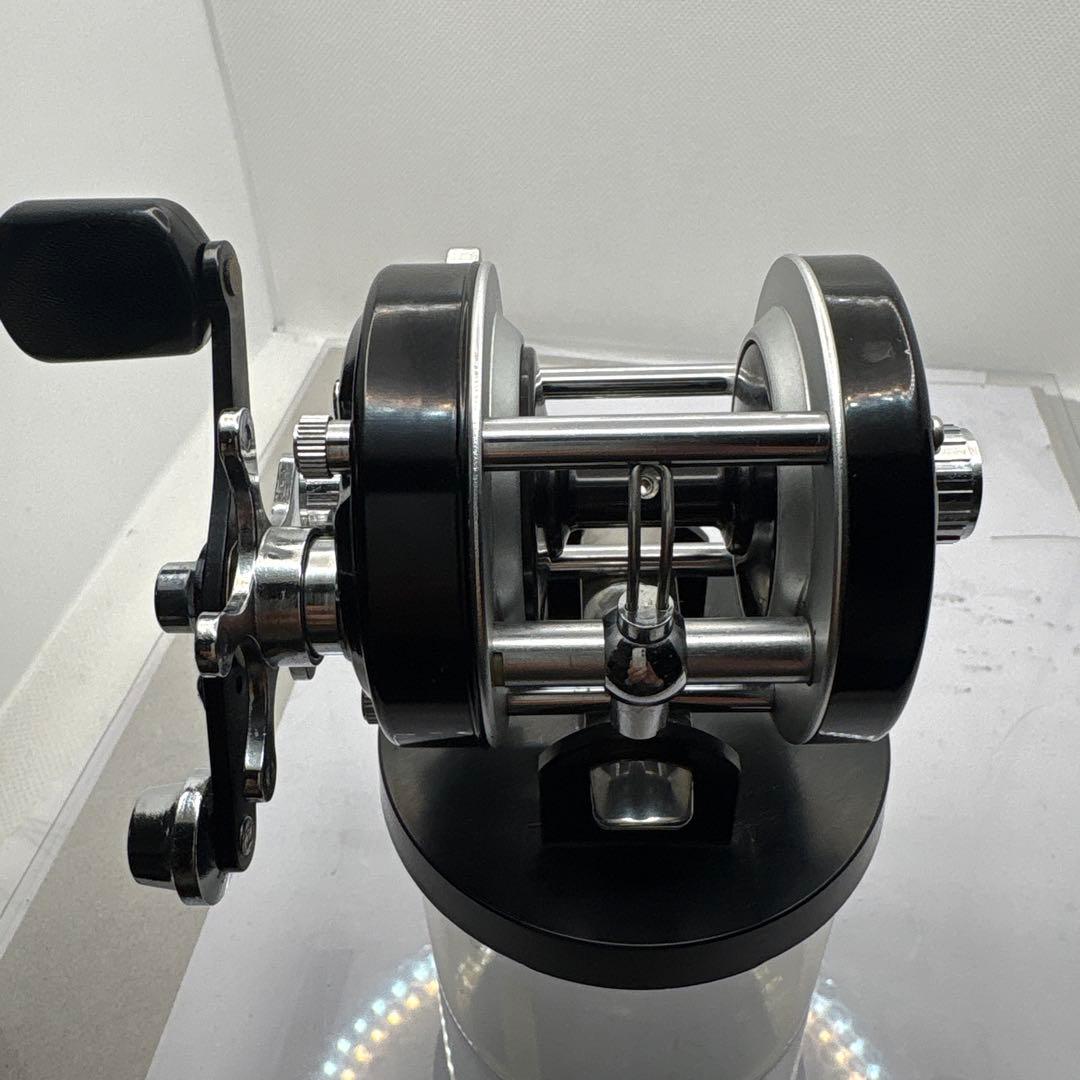 Daiwa ミリオネア3Ｈベイトリール 専用袋付き