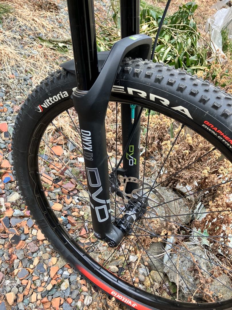 YURIS SINGER 460L MTB DVOフォーク完成車