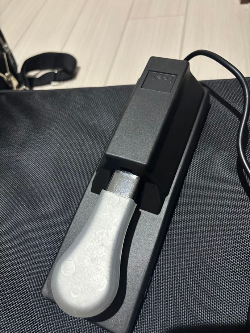 numa compact se ケース・サスティンペダル付