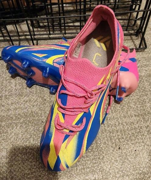 PUMAプーマ ウルトラアルティメット ENERGY FG/AGスパイク26.5