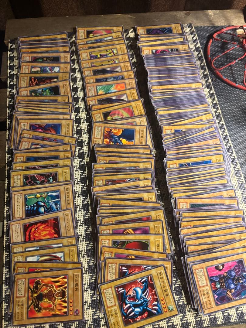 遊戯王 初期 美品　ノーマル 当時物　約285枚 引退品　大量