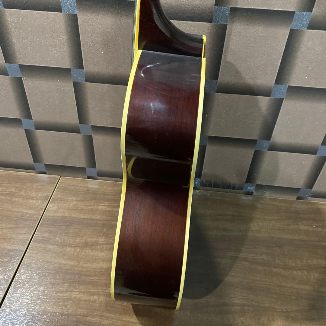 ぎ*う様 GUILD　ギター　F47 ？