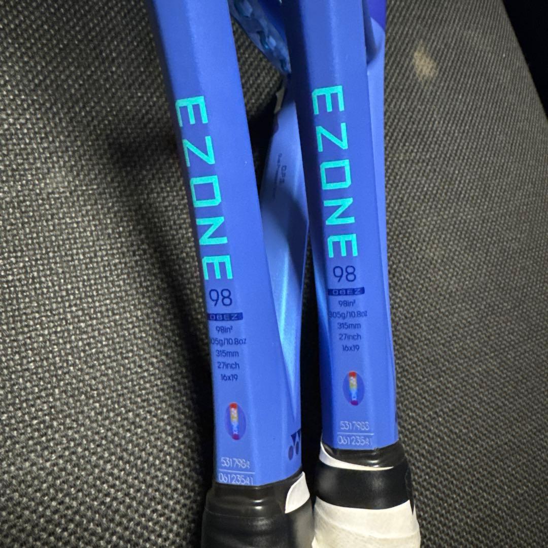 YONEX EZONE 98 テニスラケット G2 ２本セット　中古