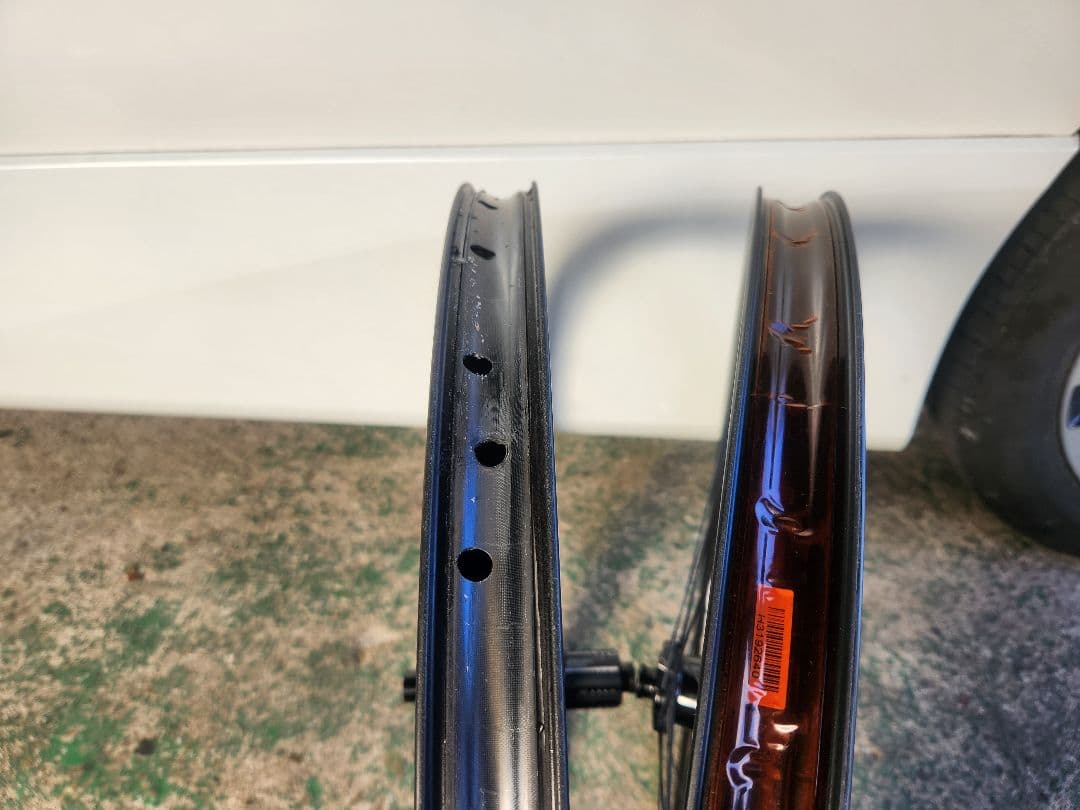 RACE FACE VAULT カーボンリム完組ホイール　27.5インチ