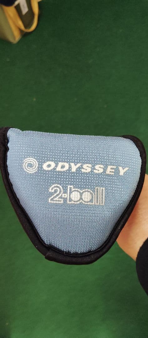ハローキティデザイン ODYSSEY 2-Ball パター。