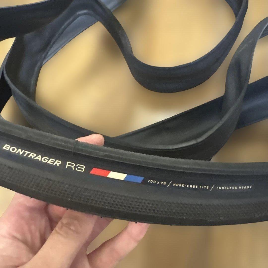 【新品未使用】Bontrager R3 チューブレスレディー 700×28 2本