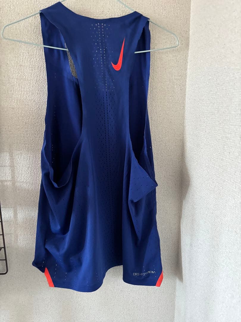 NIKE　エアロスイフト　シングレット
