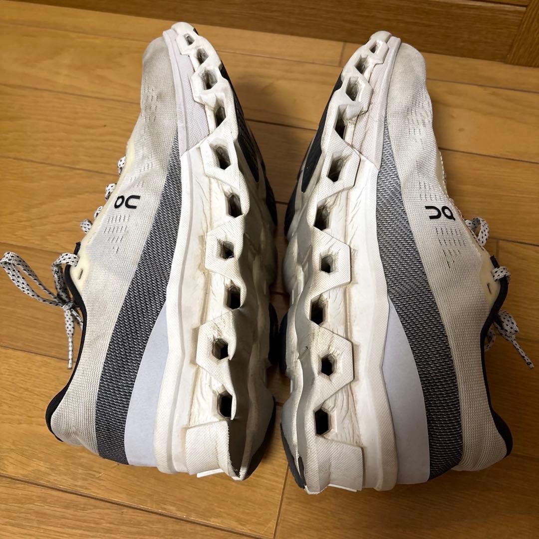 On クラウドモンスター2 白 26.5cm