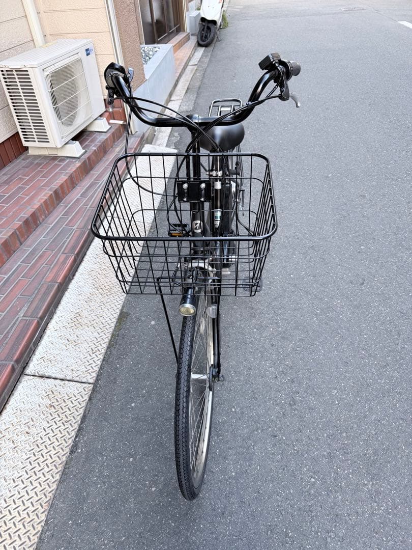大阪府　ブリヂストン　電動アシスト自転車 シティタイプ 黒 バスケット付き