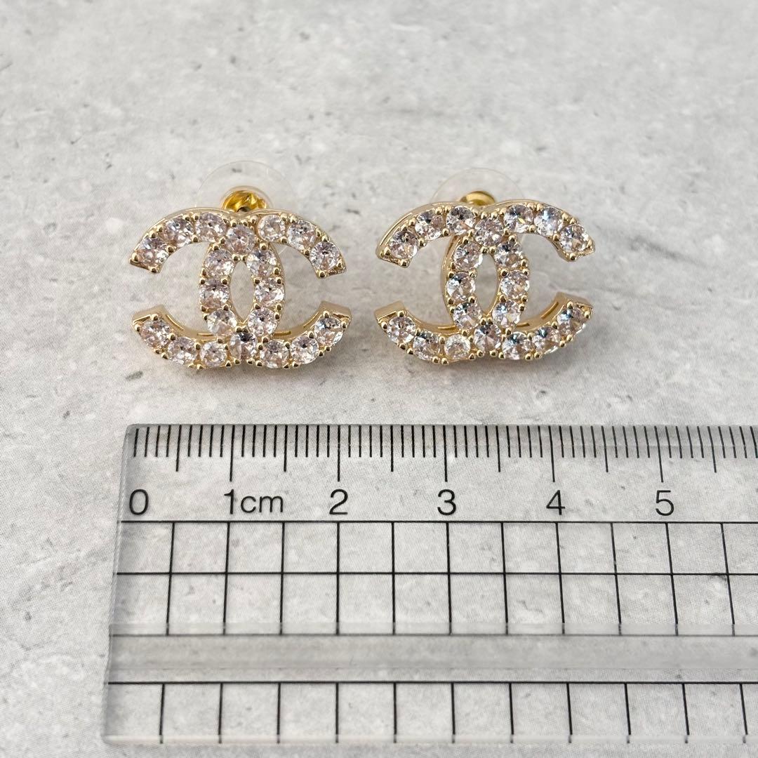 シャネル　ピアス　ノベルティ　ゴールド　ビジュー