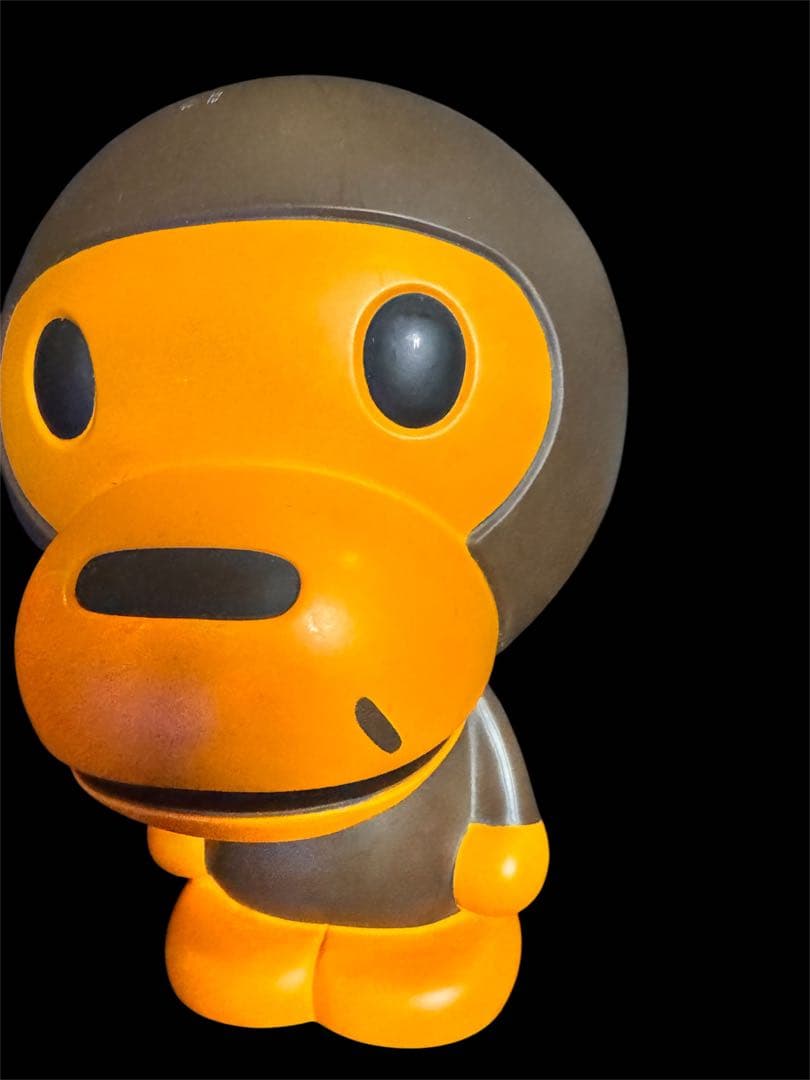 A BATHING APE BABY MILO フィギュア型貯金箱