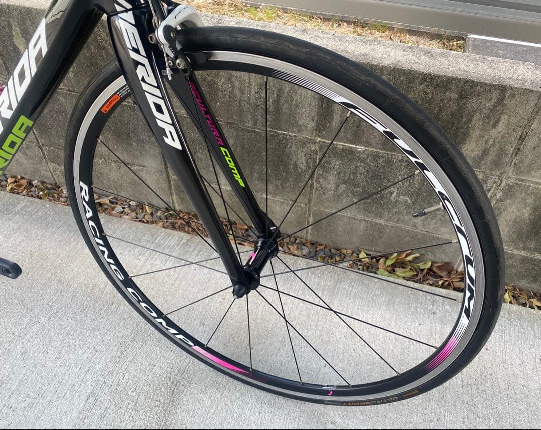 メリダのスクルトゥーラCF905 カーボンロードバイク　アルテグラ　フルクラム