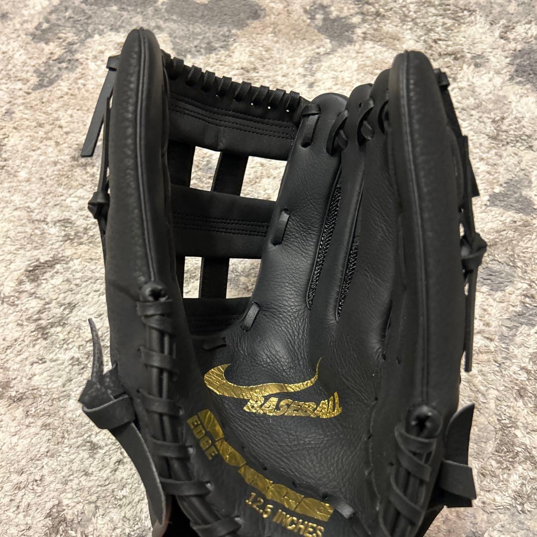 レア日本未発売！NIKE 野球グローブ　逆スウッシュロゴ