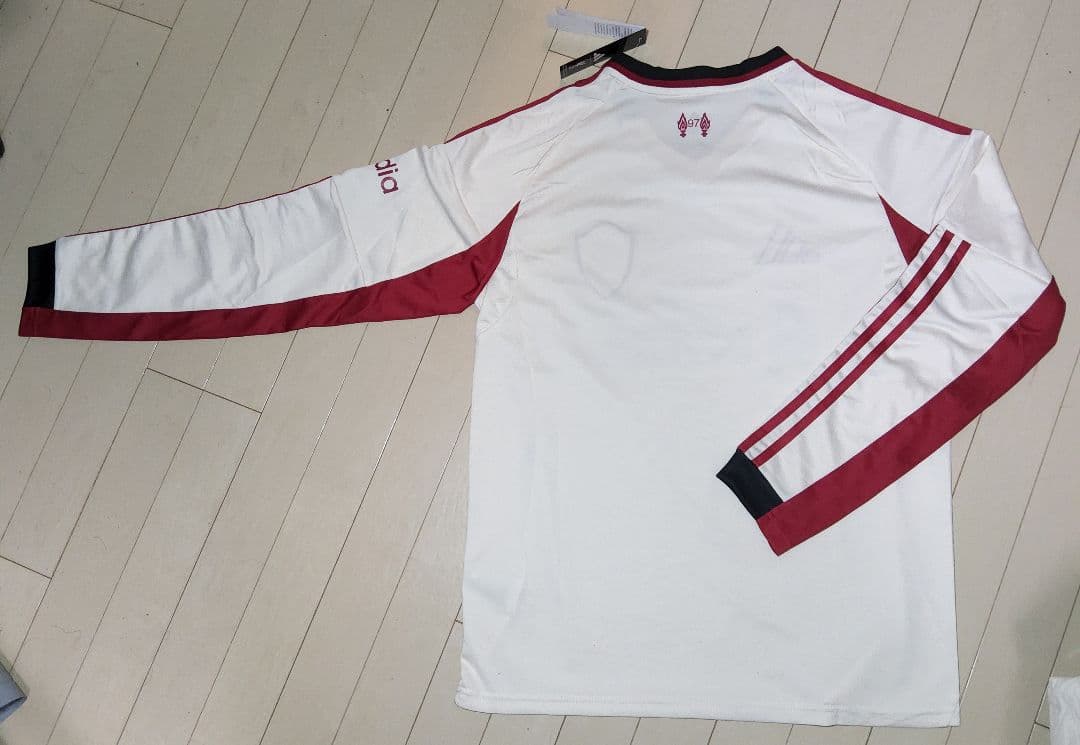 ​【新品】リヴァプールFC 25/26 アウェイ 長袖ユニフォーム サイズM