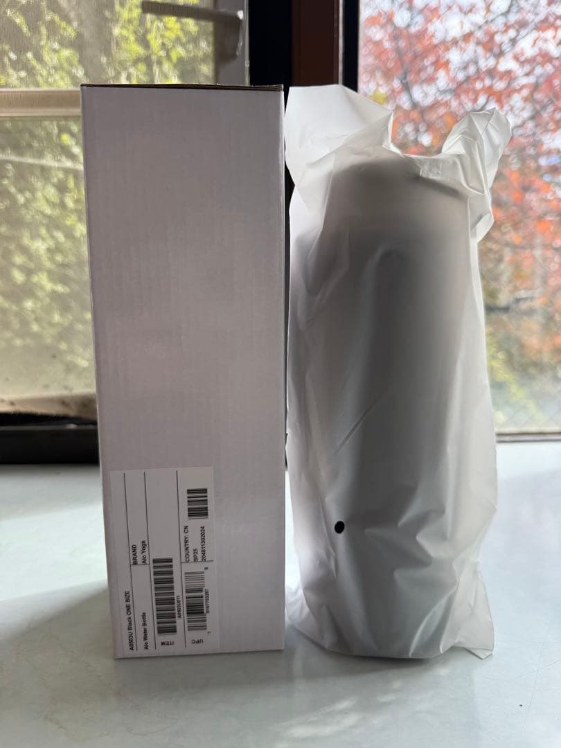 日本未入荷激レアAlo Water Bottle タンブラー　水筒　1点のみ