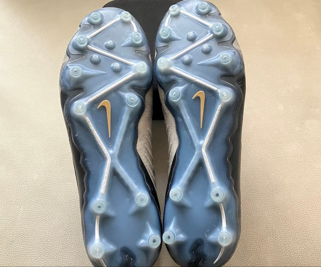 Nike ファントムgx2 エリート　AG 27cm