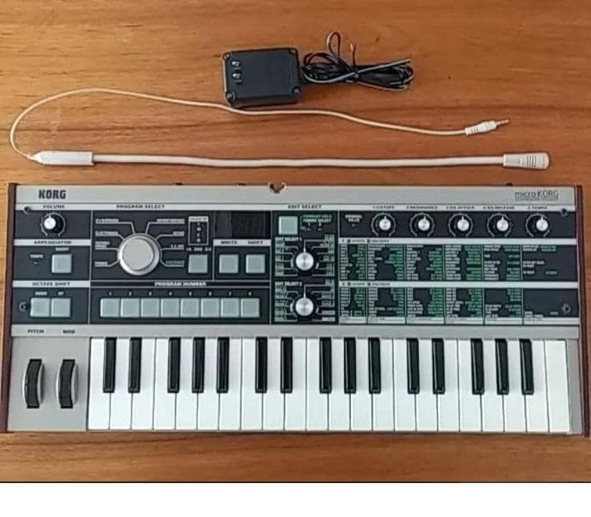 KORG microKORG アナログシンセサイザー 37鍵 箱あり