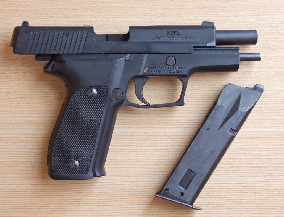 タナカ SIG P226 スーパーバージョン ブローバック ガスガン