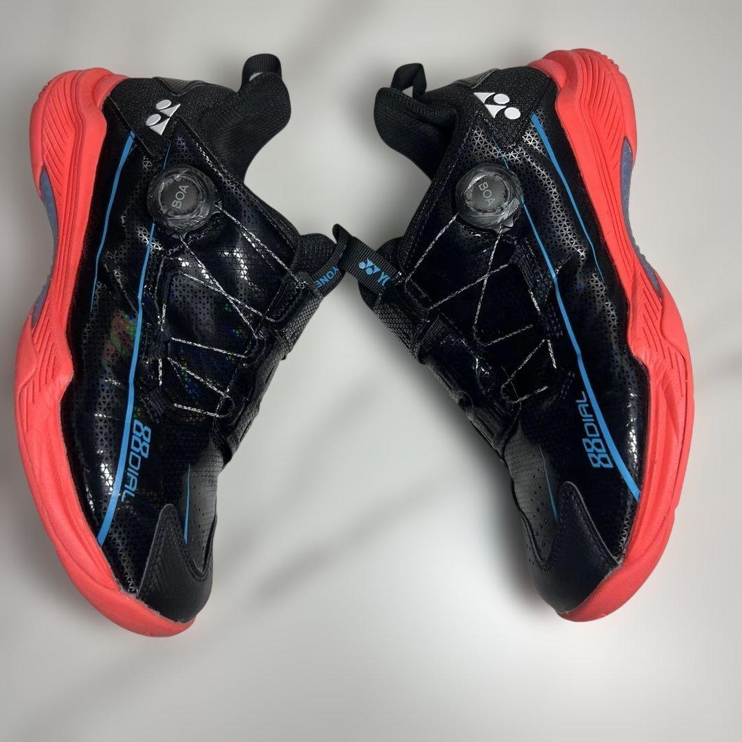 【美品】YONEX パワークッション 88 ダイヤ SHB88D2 25.5