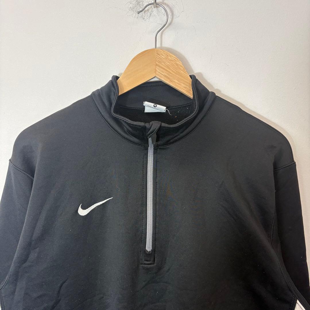 Nike ハーフジップ　トラックジャケット　黒
