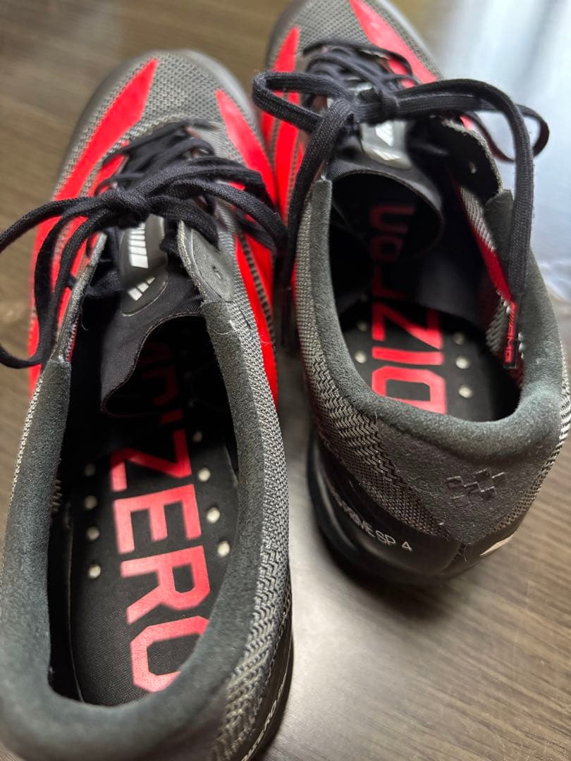 ADIZERO LIGHTSTRIKE PRO スパイク