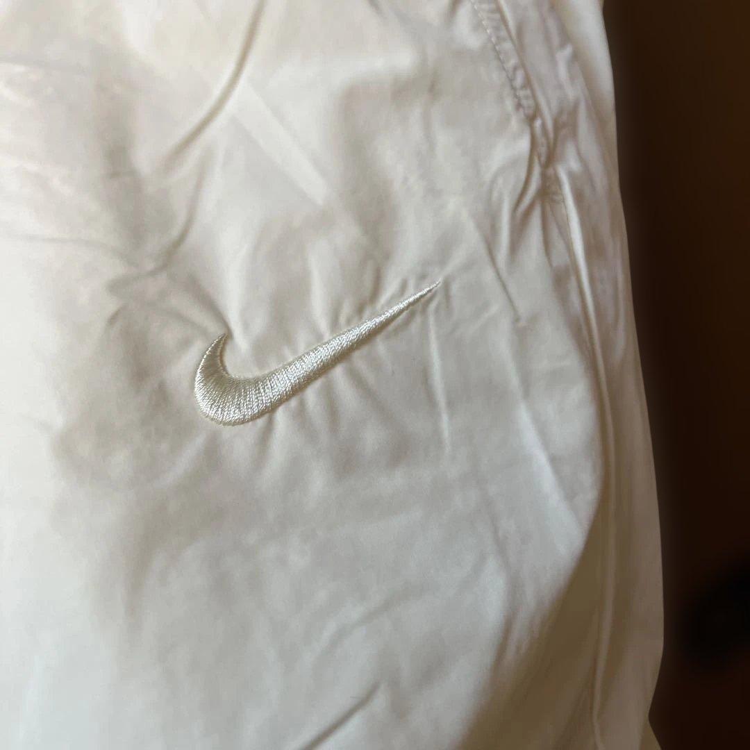 ※希少、人気※Nike セットアップ　ホワイト色 大きなロゴ