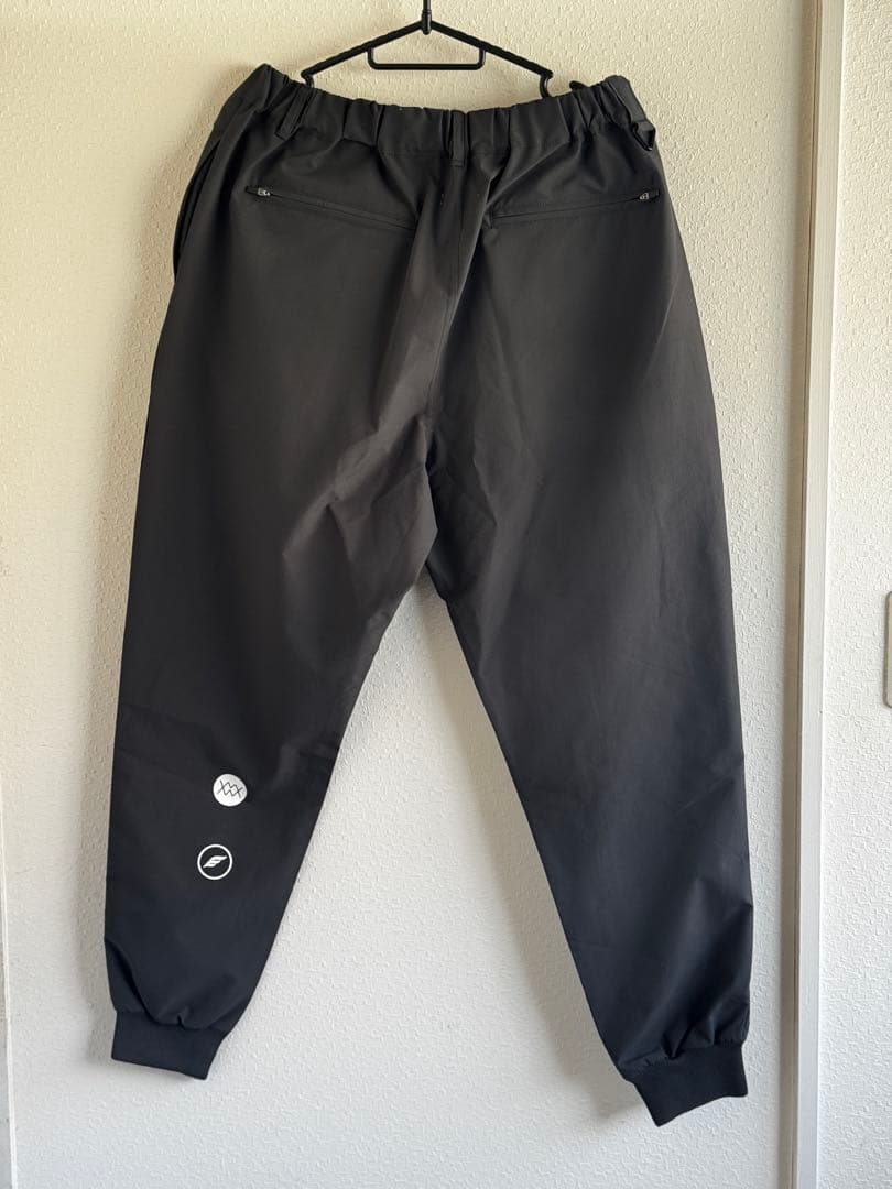 [MENS] WINDPROOF STRETCH JOGGER PANTS 新品