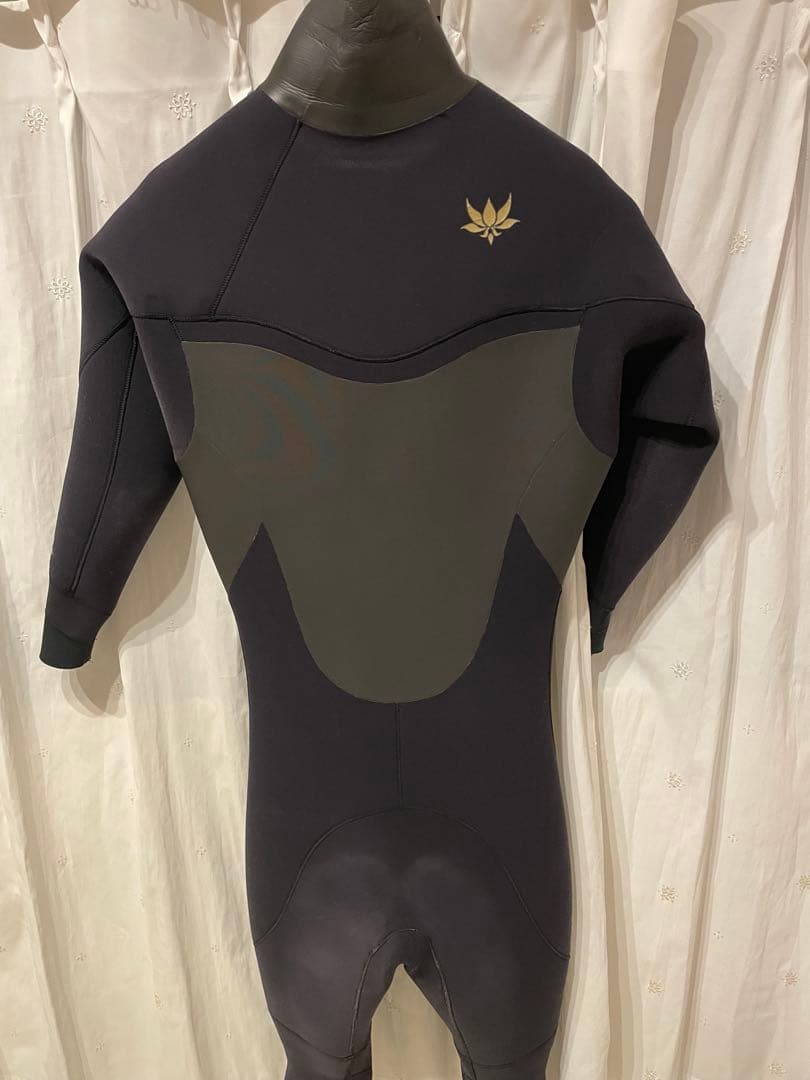 axxeclassic 4×3㎜セミドライ　ロングチェストジップ