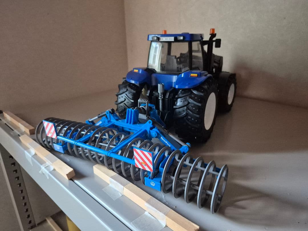 bruder ‼️廃盤トラクター‼️と作業機セット