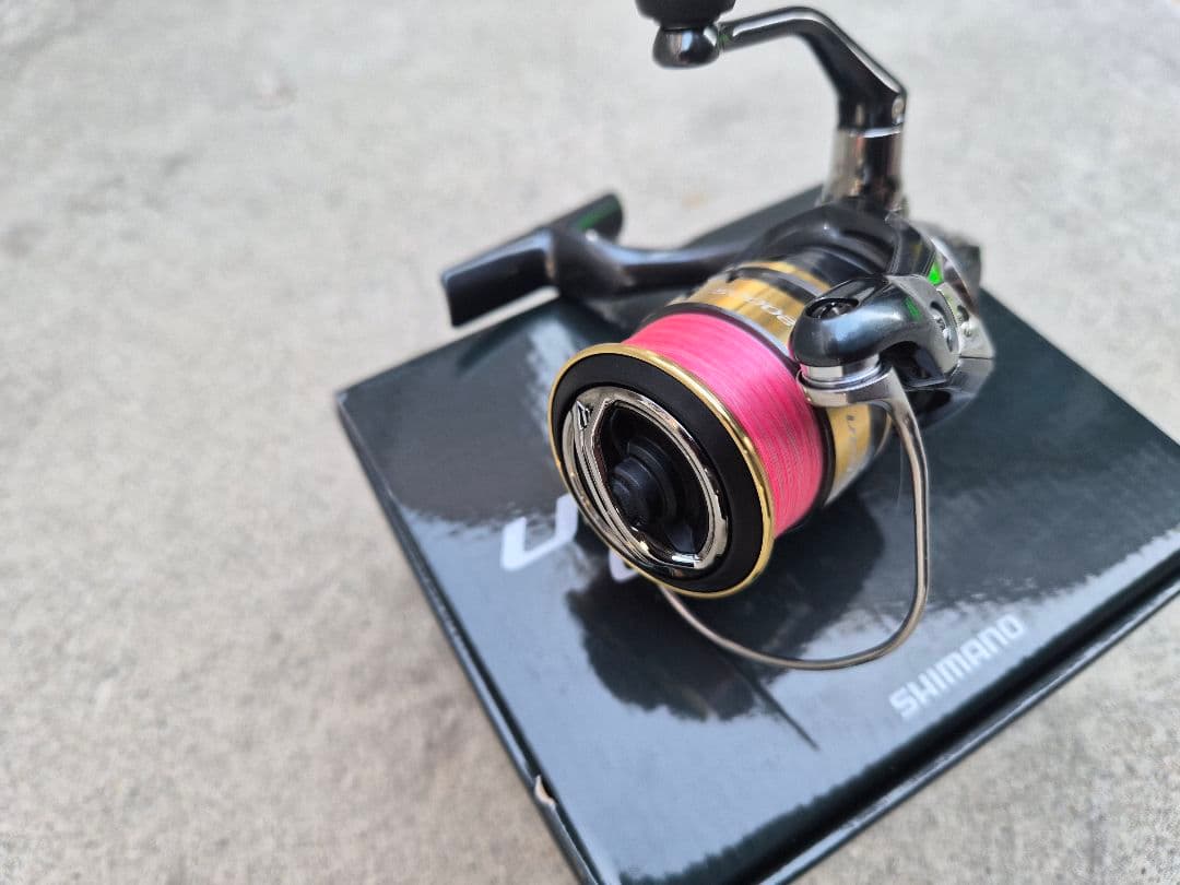 SHIMANO ULTEGRA C2000S スピニングリール