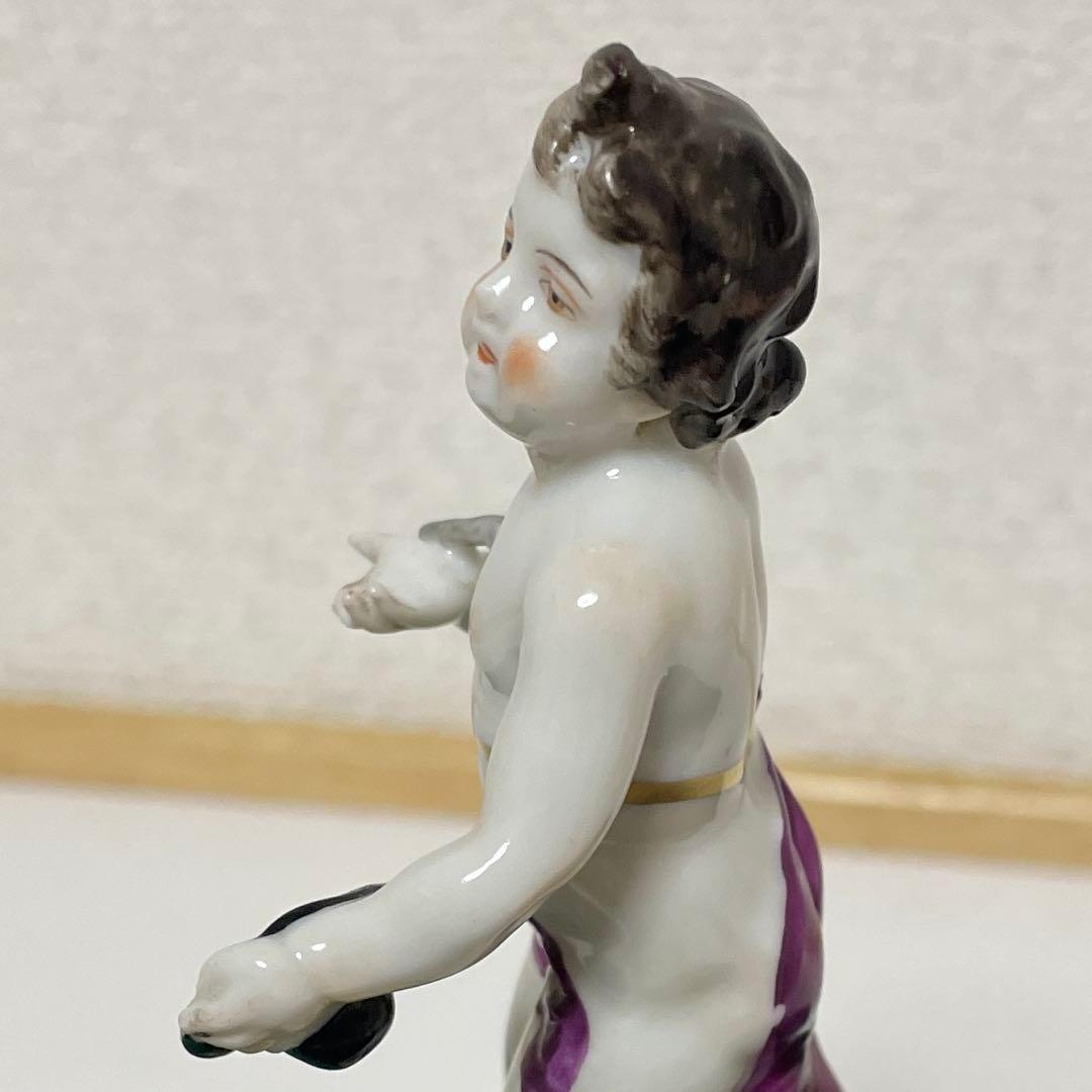 ・リヒャルトクルム工房・ドレスデン・高さ１２.５cm・右手の指に一部欠損あり。