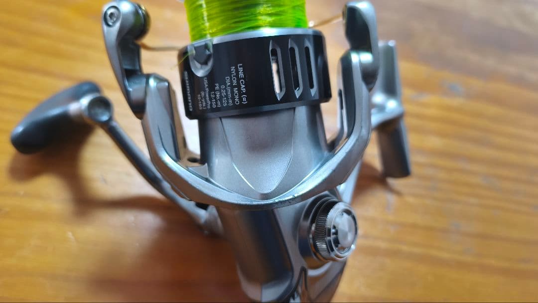 シマノ　shimano 15 ツインパワー twin power 3000HGM