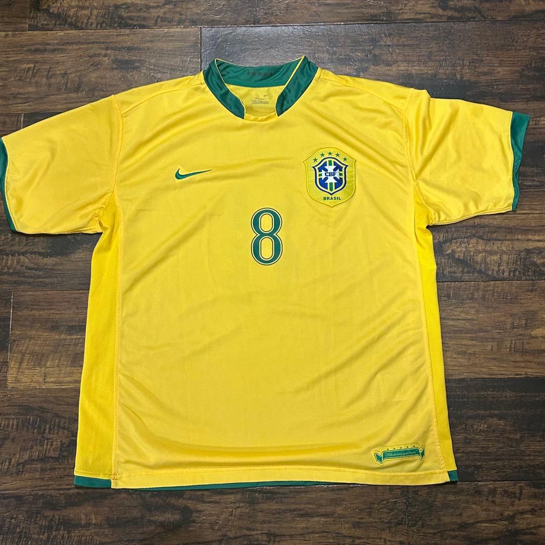 ビンテージ2006ナイキ正規品 ブラジル代表ユニフォーム 背番号8 カカ