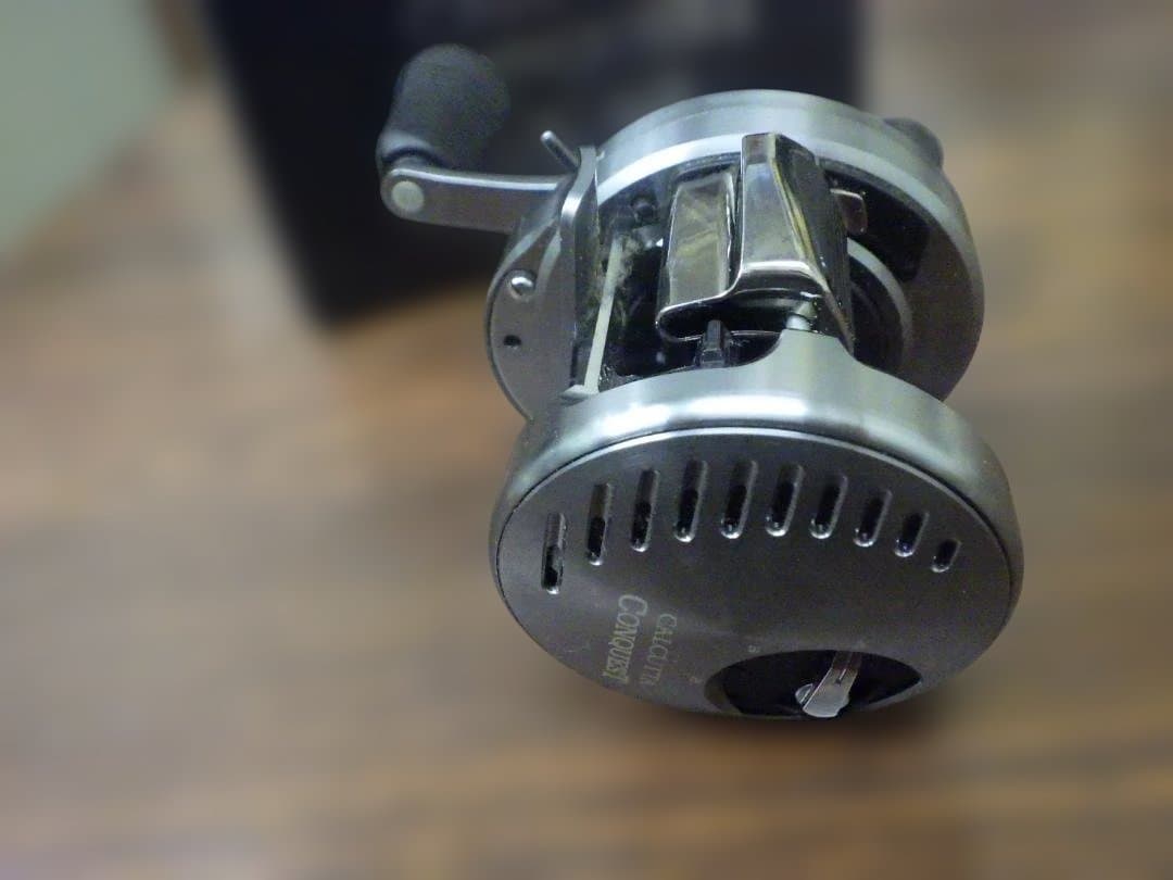 リール SHIMANO CALCUTTA CONQUEST DC 101