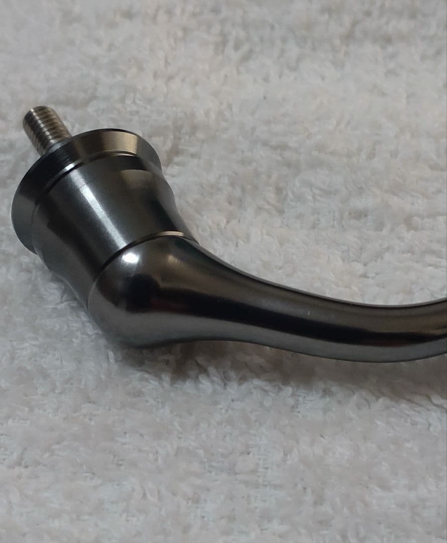シマノ 18ステラC2000S 純正40ミリ　　ハンドル 極美品