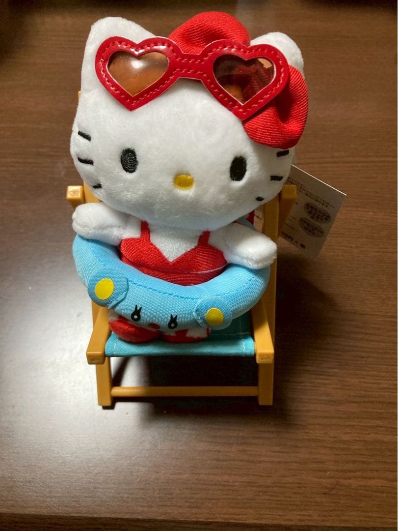 希少 激レア 新品 ハローキティ 浮き輪 ミニチュアチェア 2019 マスコット