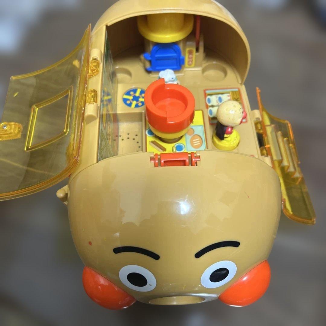 アンパンマン号　レトロ　おはなしいっぱい　ジャムおじさん　チーズ