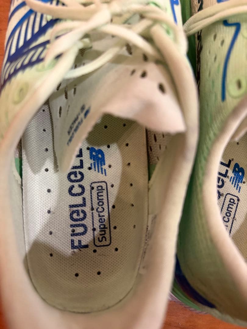 New Balance Fuel Cell Comp ランニングシューズ