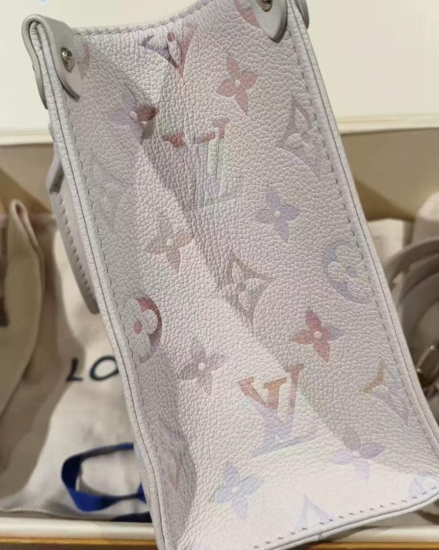 ☆Louis ☆Vuitton ホワイトバッグ~~~