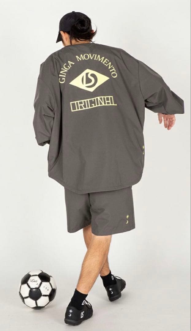 ルースイソンブラ STRETCH TAFTA TOO BIG CREW TOP