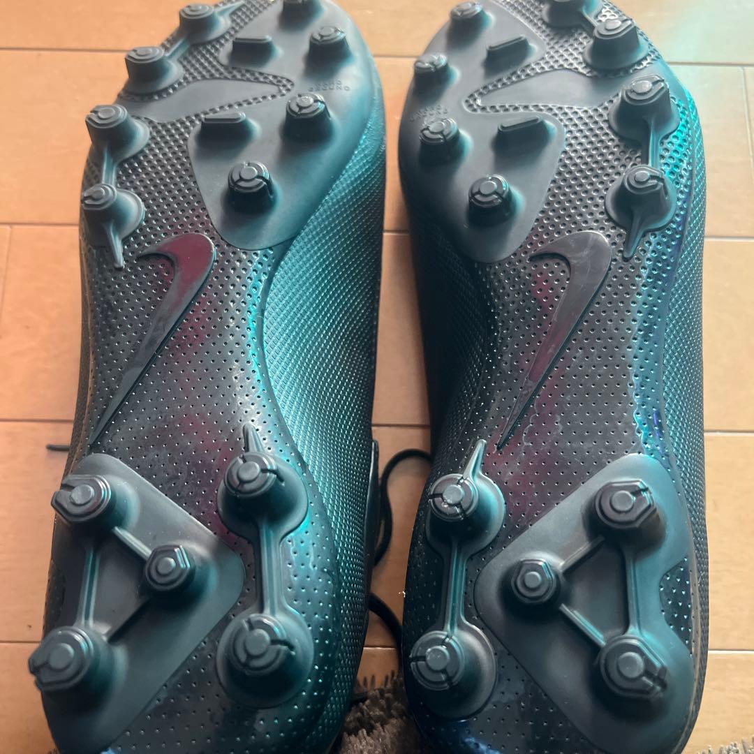 新品！未使用！Nike サッカーシューズ 黒 PHANTOMSN
