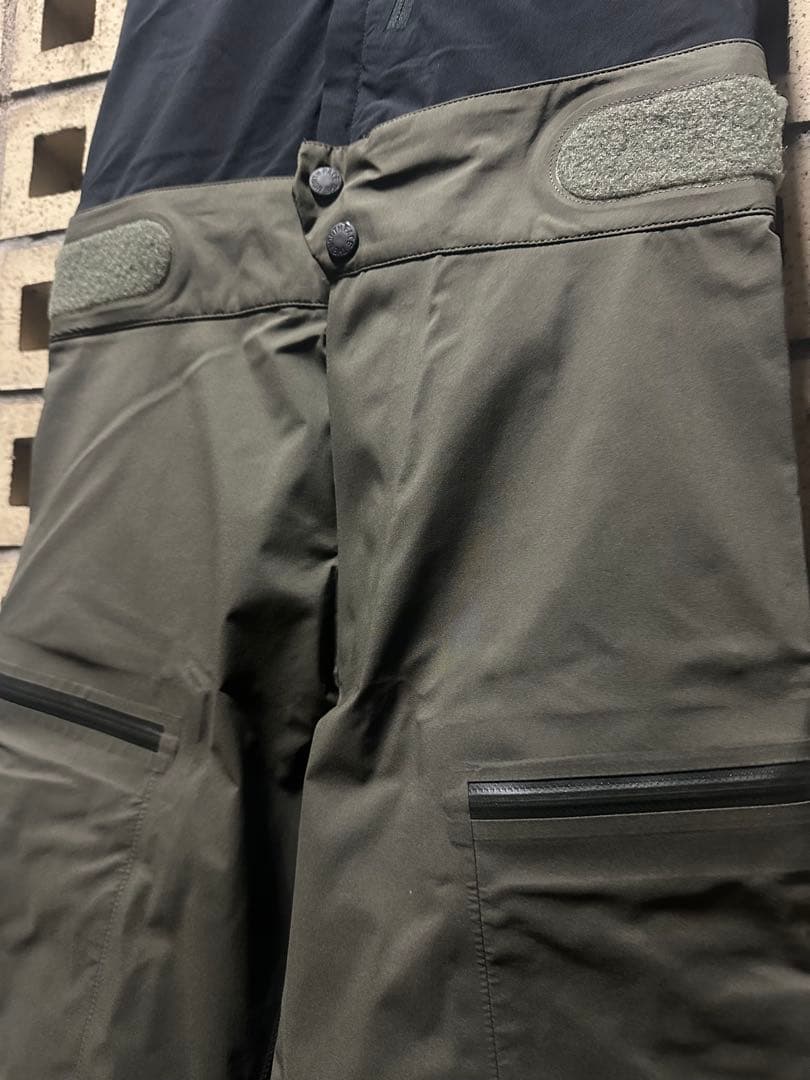 THE NORTH FACE ザ・ノース・フェイス パウダーガイドライトビブ