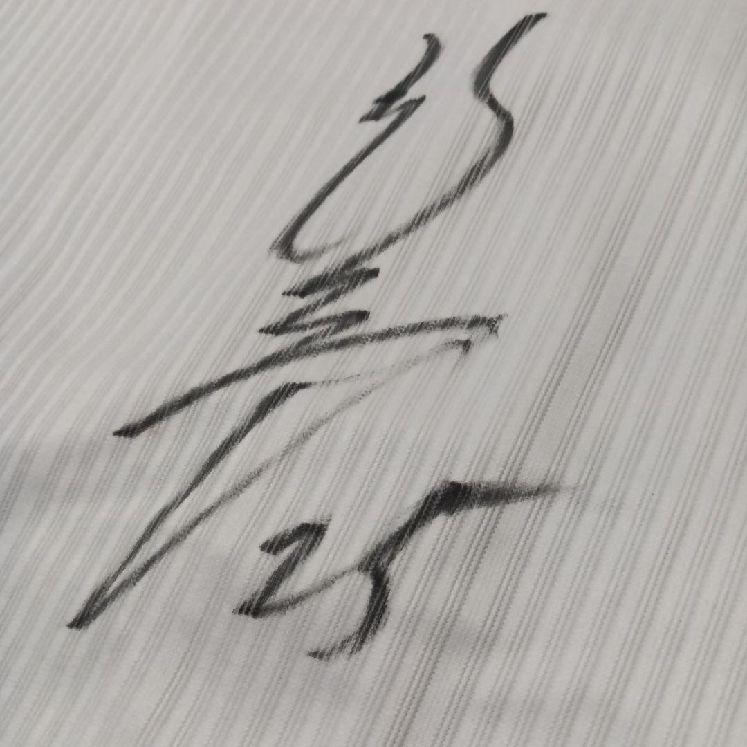 【美品】カープ 新井貴浩 サイン入り ハイクオリティユニフォーム【M】