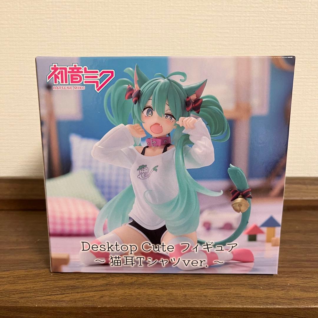 初音ミク　Desktop Cute フィギュア　猫耳Tシャツ　タイクレ限定　2点