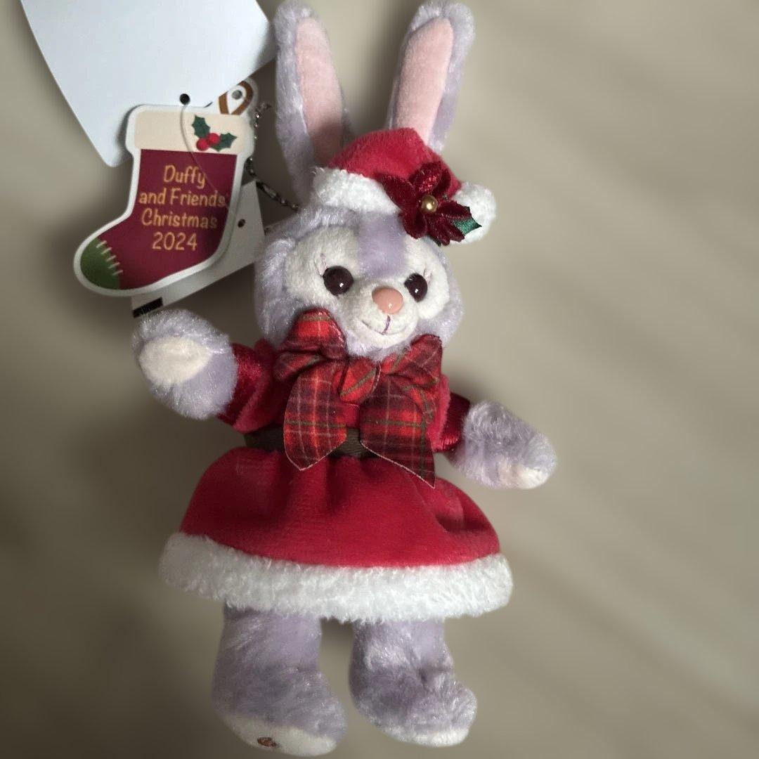 ダッフィークリスマス2024ぬいぐるみバッジセット