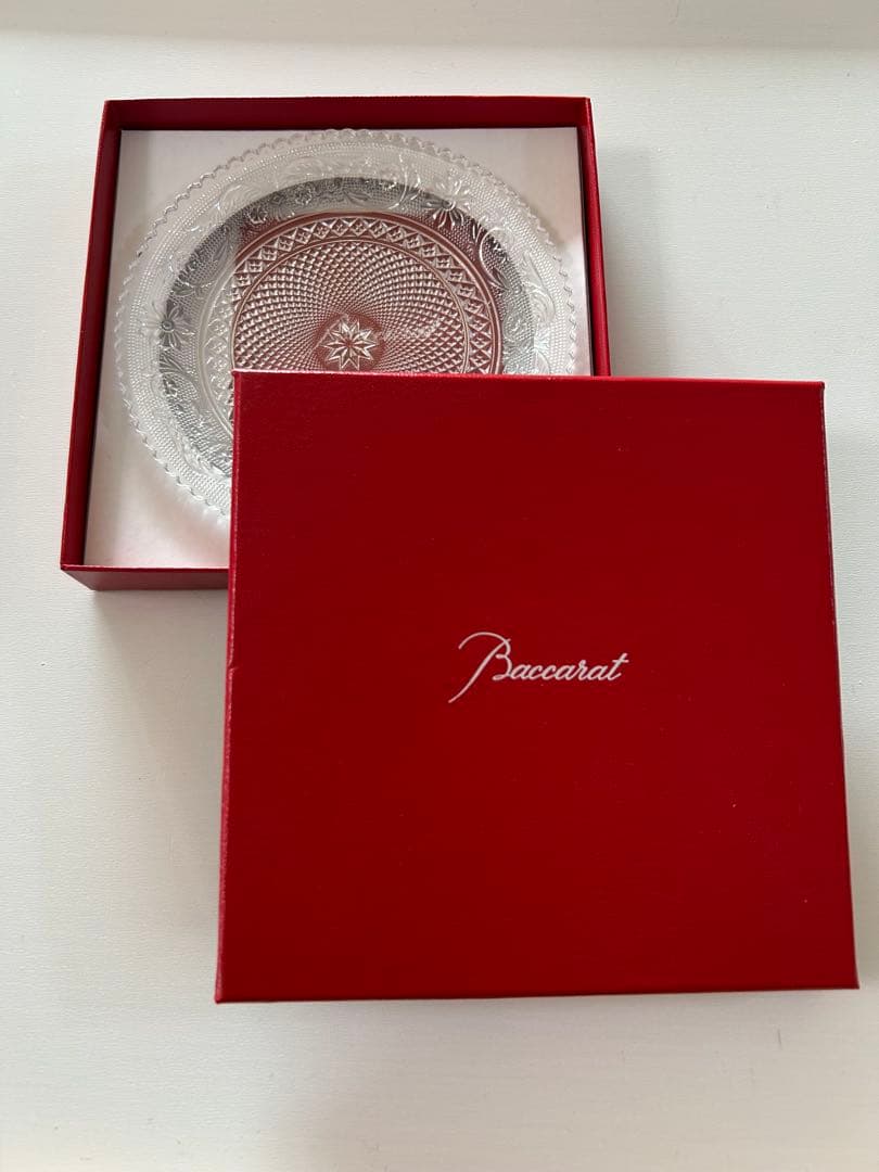 【新品未使用　】　Baccarat クリスタル皿 12㎝　専用ボックス付き