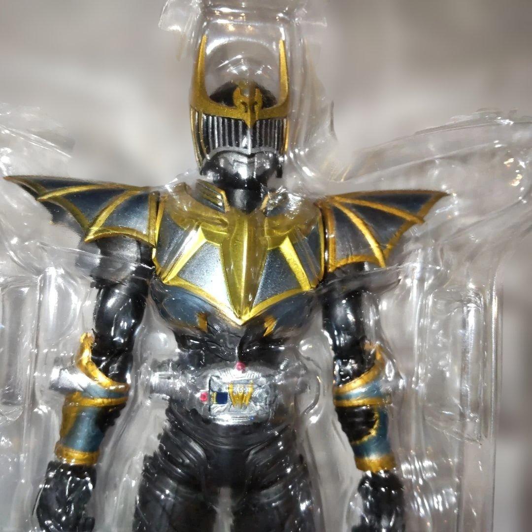 S.H.Figuarts 仮面ライダー ナイトサバイブ