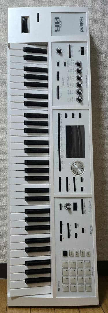 Roland ローランド FA-06 シンセサイザー 61鍵盤　白