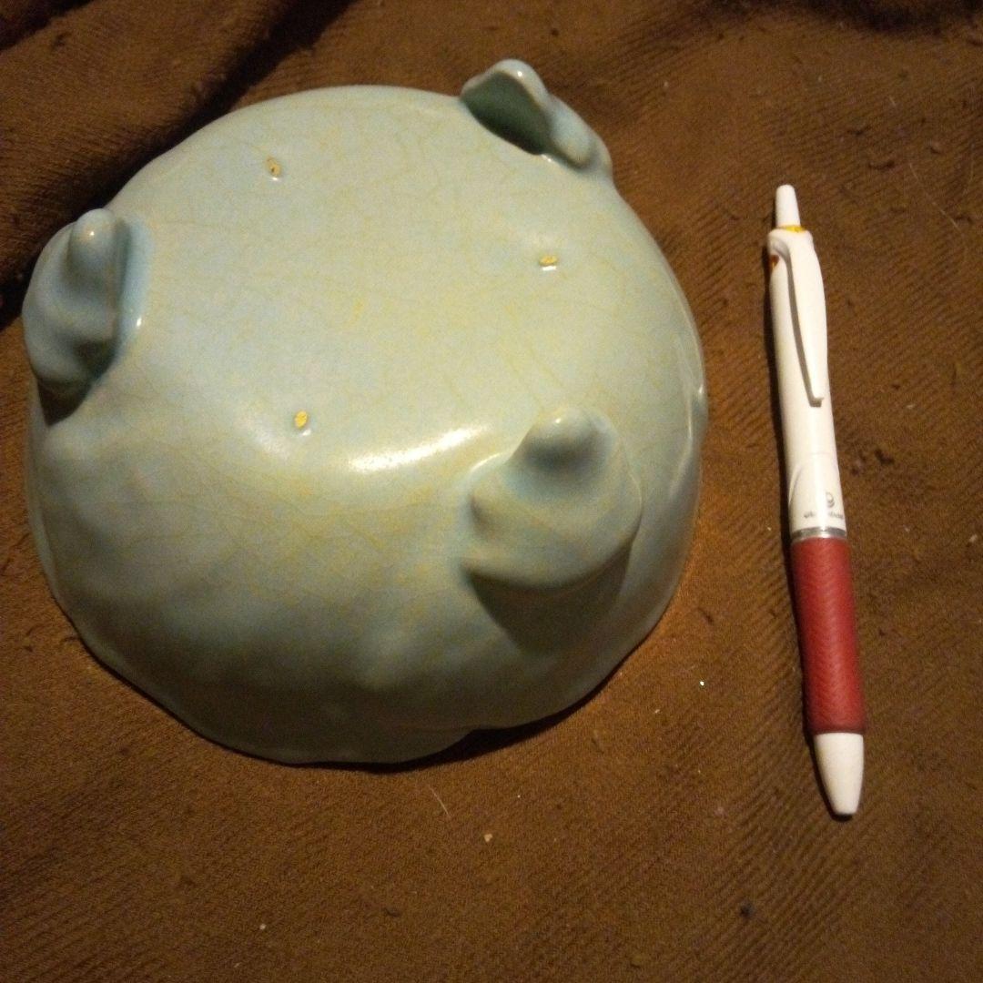 中国陶磁器　汝窯　足付き　淡い青色 花びら型陶器ボウル